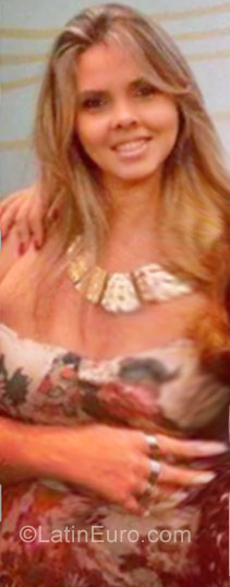 Date this good-looking Brazil girl Daniela from Rio De Janeiro BR10122