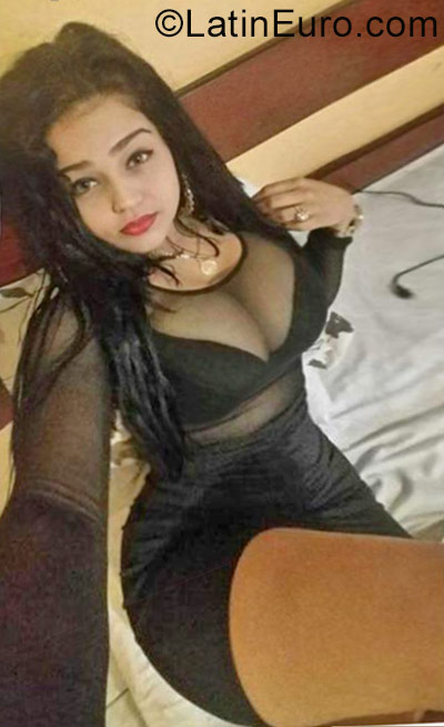 Date this beautiful Dominican Republic girl Maria1000 from Santo Domingo DO29593