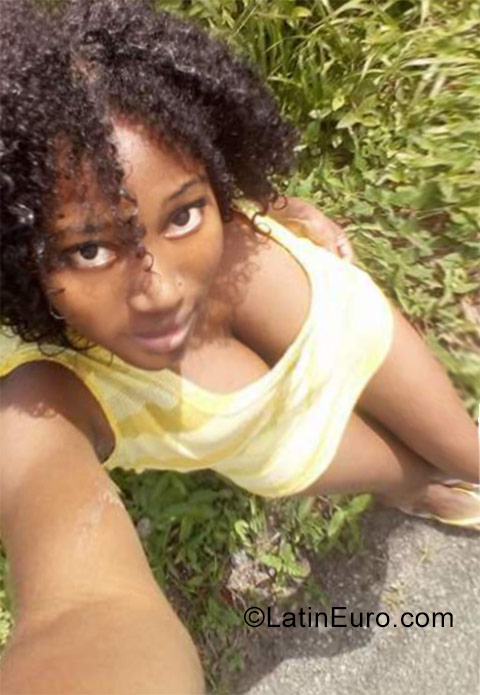 Date this georgeous Trinidad and Tobago girl Lisa from Port Of Spain TT87