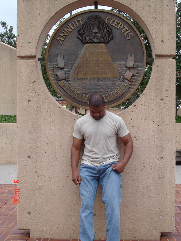 Date this funny United States man Dingane from Atlanta US18381