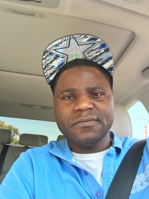 Date this young United States man Steven82 from Los Angeles US18382