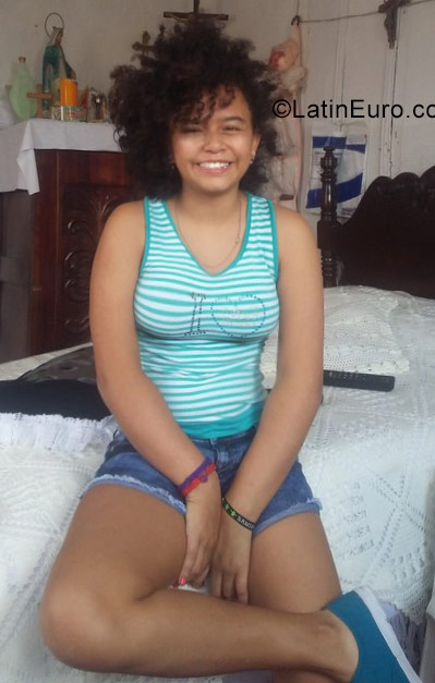 Date this voluptuous Colombia girl Maria camila or from Manizales CO22045