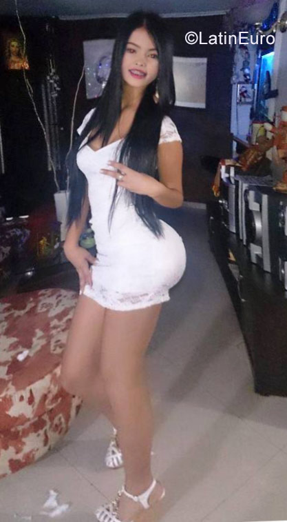 Date this exotic Colombia girl Anpiao from Manizales CO22077