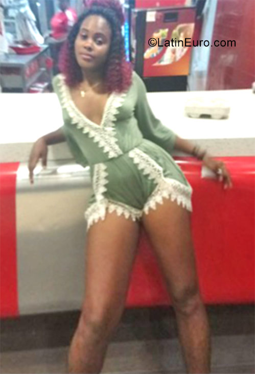 Date this stunning Jamaica girl Kendora from Kingston JM2493