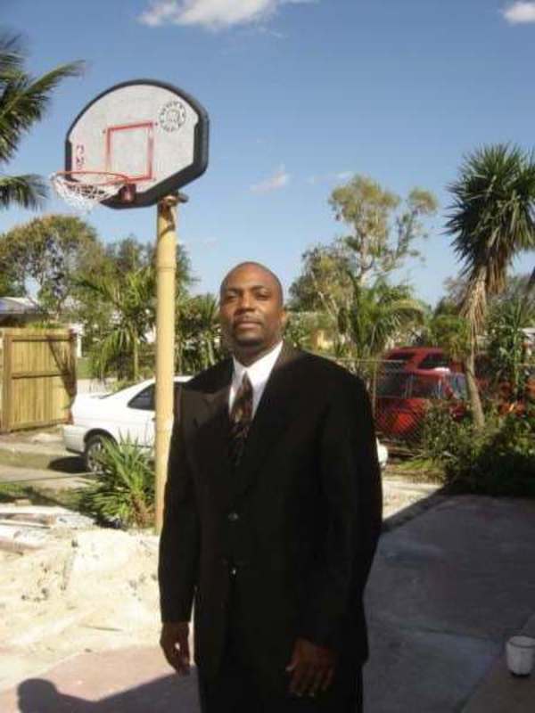 Date this georgeous United States man PaulyD from Miami US18546