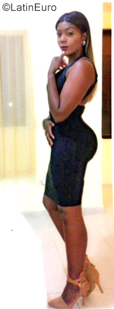 Date this nice looking Dominican Republic girl Jennifer from San Pedro De Macoris DO29981