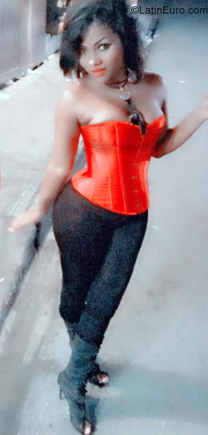 Date this cute Dominican Republic girl Katy from Santo Domingo DO30029