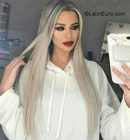 Date this funny Colombia girl Maria fernanda from Bucaramanga CO22189