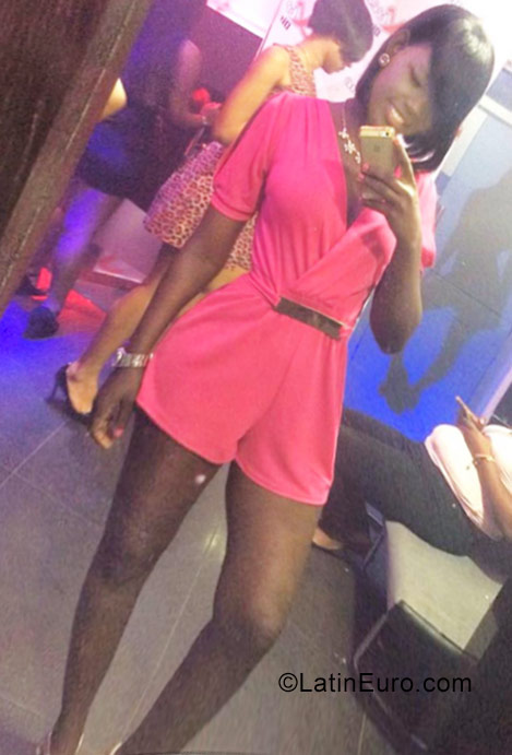 Date this charming Dominican Republic girl Giselina from Santo Domingo DO30036