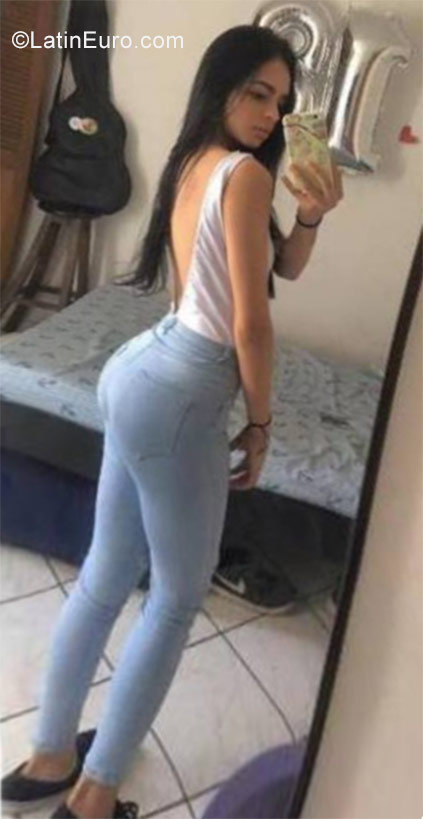 Date this good-looking United States girl Irina becker from Dallas US18624