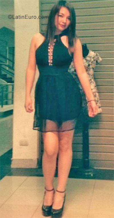 Date this foxy Peru girl Monica from Lima PE1116