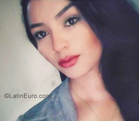 Date this stunning Venezuela girl Marlyn from Maracaibo VE901