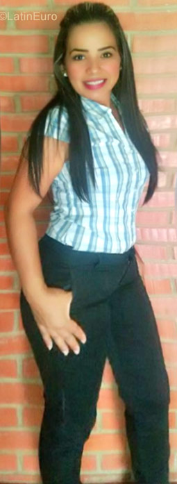 Date this foxy Venezuela girl Lily from Lara VE1967