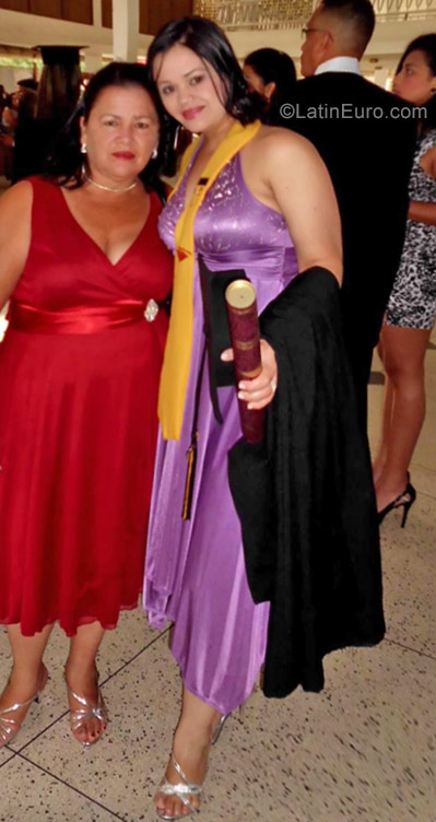 Date this athletic Venezuela girl Maria from Caracas VE917