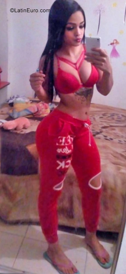 Date this exotic Colombia girl Sofia from Cartagena CO22316