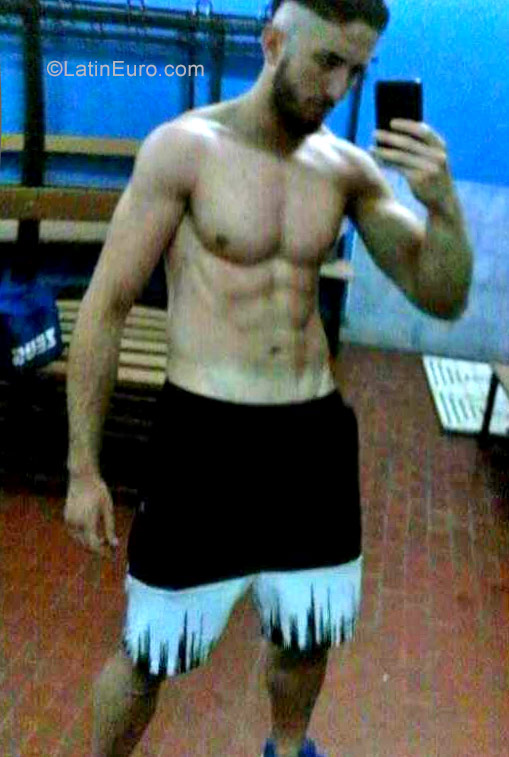 Date this lovely Italy man Massimo from ercolano IT290