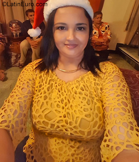 Date this cute Honduras girl Yesenia from La Ceiba HN2358