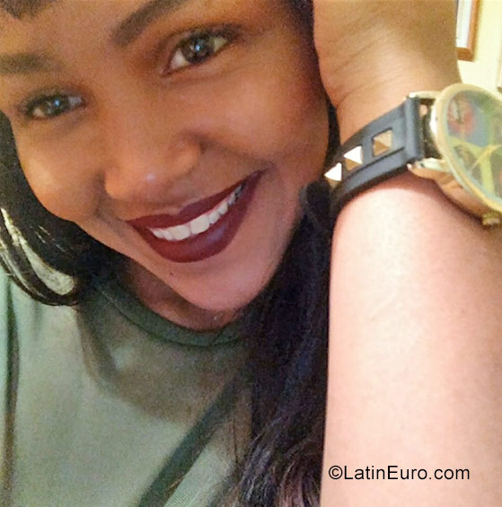 Date this georgeous Colombia girl Leidi from Cali CO22358