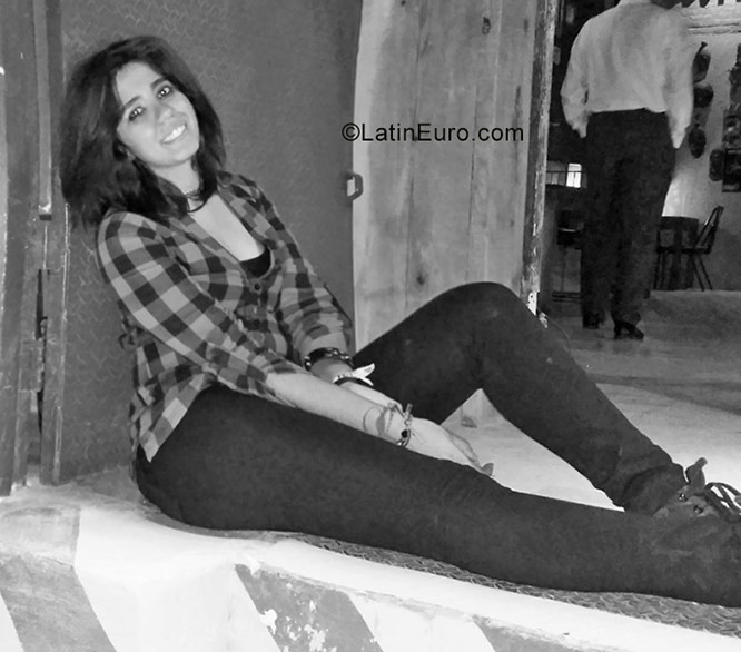 Date this fun Mexico girl Ana from Torreon MX1521