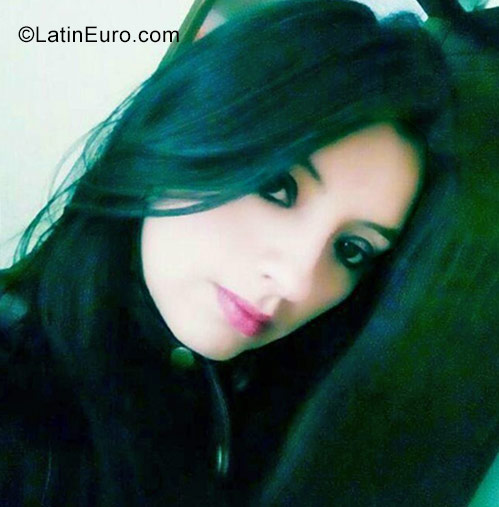 Date this beautiful Colombia girl Jenny from Bogota CO22378