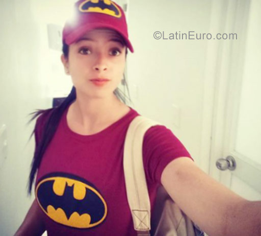 Date this beautiful Colombia girl Mayra from Tulua CO22415