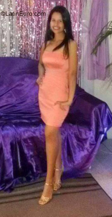 Date this charming Venezuela girl Paola from Maturin VE980