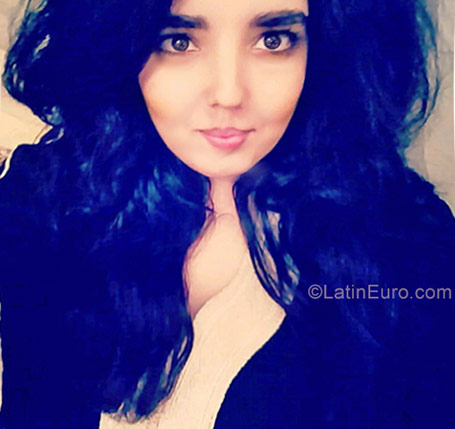 Date this charming Morocco girl Hakima from Marrakech MA26