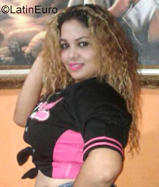 Date this good-looking Colombia girl Elianys from cartagena CO22456