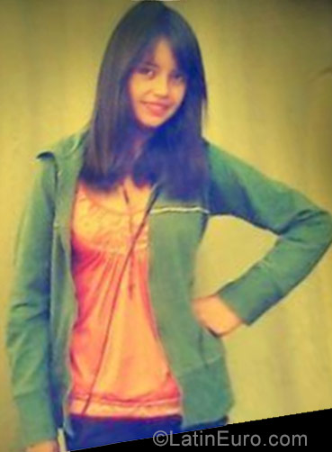 Date this delightful Colombia girl Leidy from Ayapel CO22477