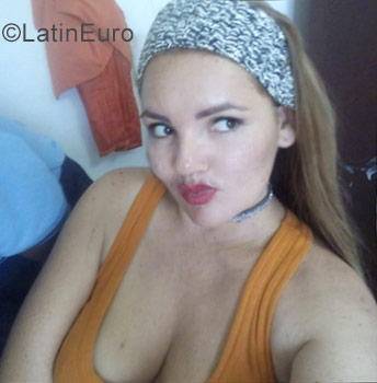 Date this cute Venezuela girl Alexandra from Caracas VE1022