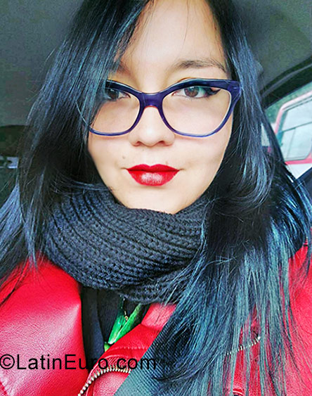 Date this passionate Colombia girl Alejandra from Bogota CO22631