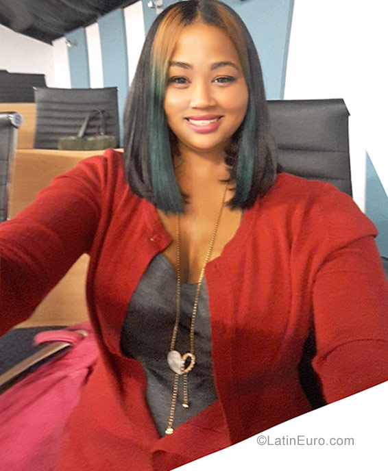 Date this gorgeous Dominican Republic girl Yeri from Santiago De Los Caballero DO30589