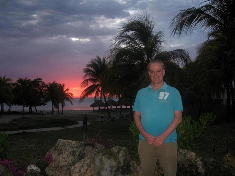 Date this tall United Kingdom man Mcrob5 from London GB939