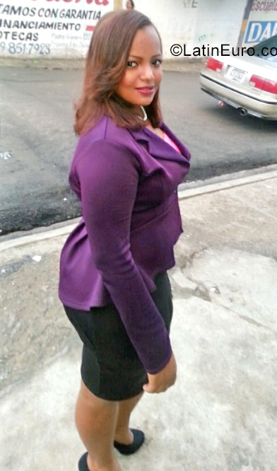 Date this young Dominican Republic girl Genesis from Puerto Plata DO30604