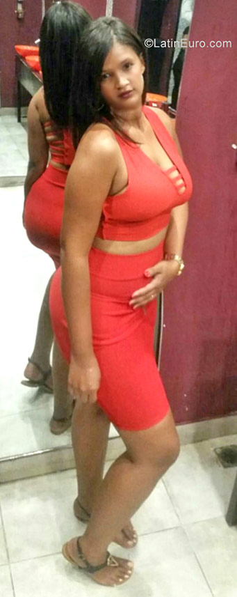 Date this georgeous Dominican Republic girl Melissa from Puerto Plata DO30615