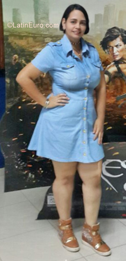 Date this fun Venezuela girl Andrea from Maracay VE1067