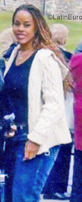 Date this delightful United States girl Alessandra from Oakland US20538