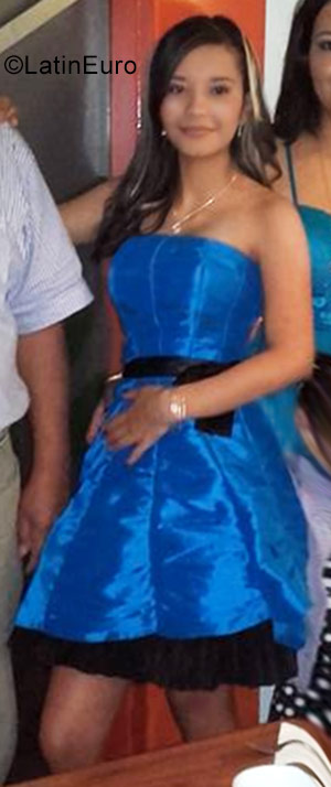 Date this exotic Colombia girl Alejandra from Manizales CO22823