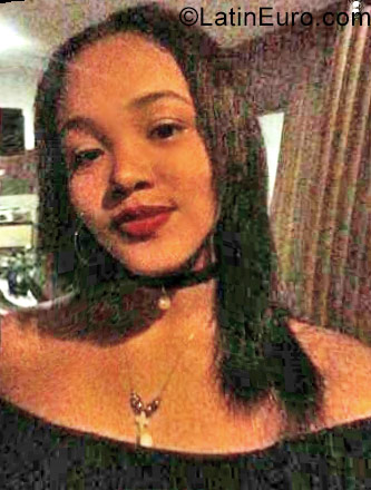 Date this sensual Colombia girl Karol from Bogota CO22830