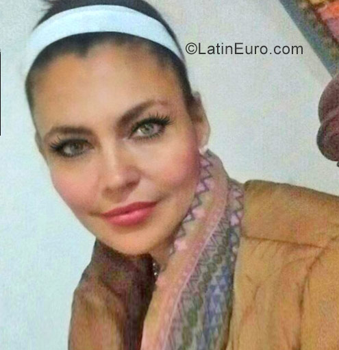 Date this good-looking Colombia girl Luz from Armenia CO22844