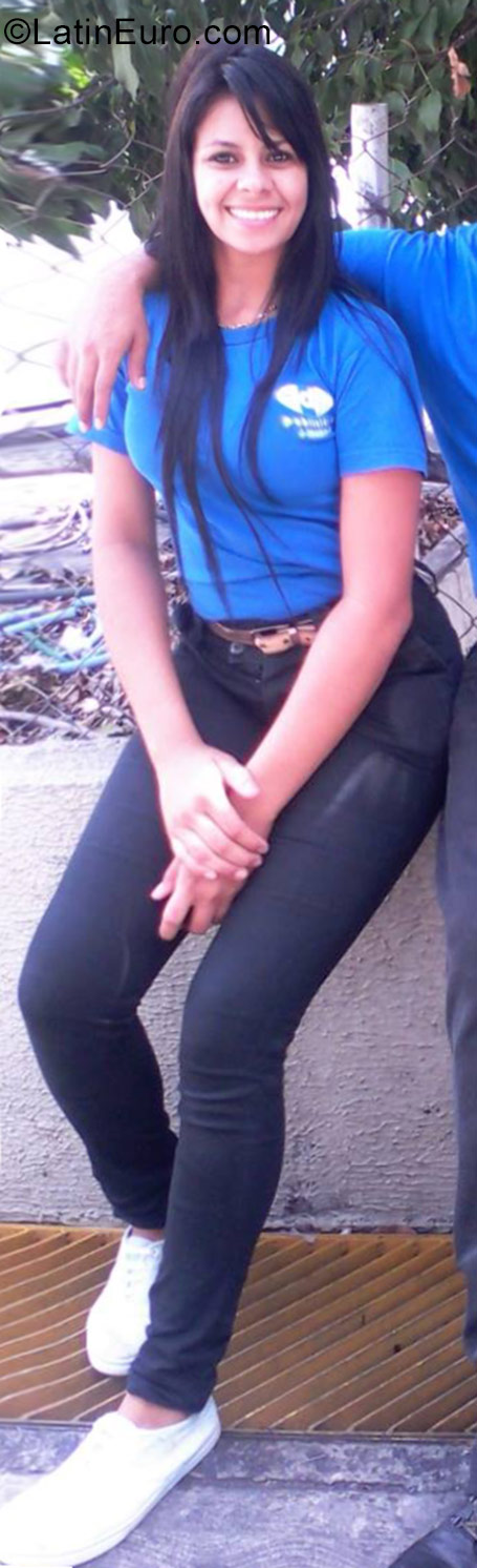 Date this young Venezuela girl Grey from Caracas VE1143