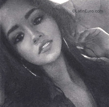 Date this cute Dominican Republic girl Cata from Santo Domingo DO30997
