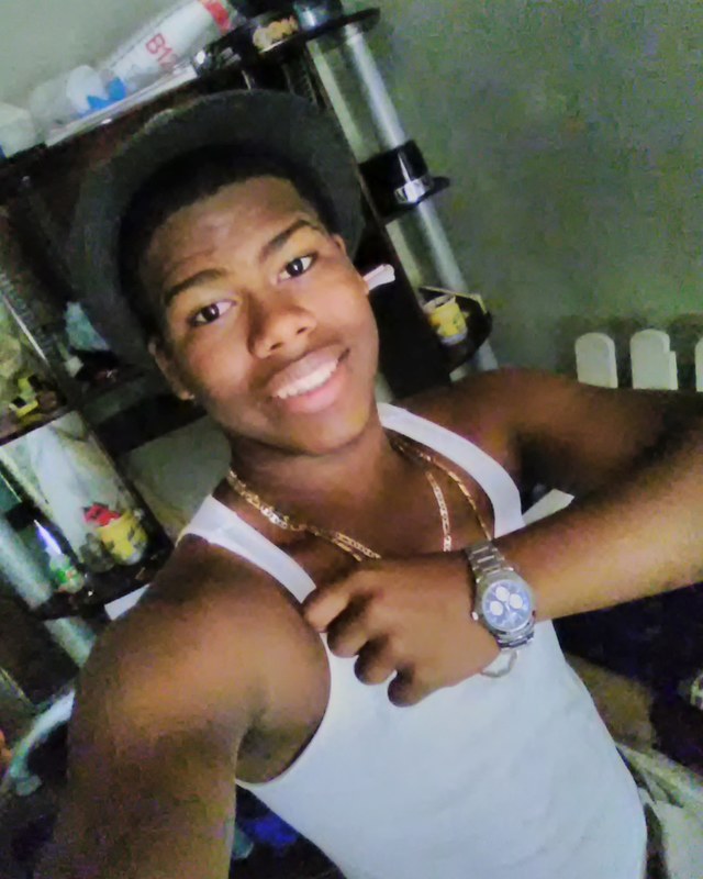 Date this funny Dominican Republic man Victor Micke Ce from Rep&uacute;blica Dominicana DO31116