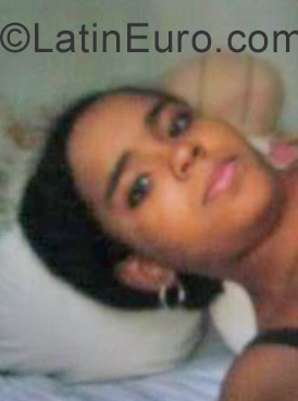 Date this hot Colombia girl Vanessa from Cali CO23453