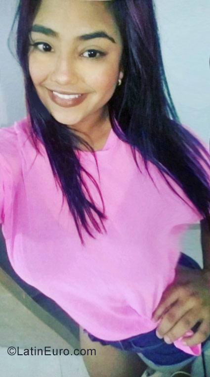 Date this athletic Colombia girl Johandryis from Cartagena CO23112