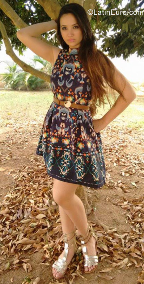 Date this fun Brazil girl Tatiana from Rio de Janeiro BR10415