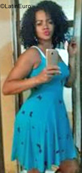 Date this passionate Brazil girl CHOCOLATE - Juliana from Rio De Janeiro BR10419