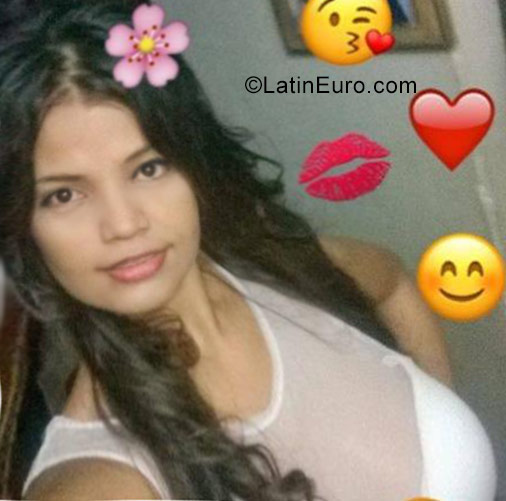 Date this hard body Colombia girl Tatiana from Barranquilla CO25092
