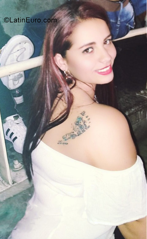 Date this funny Colombia girl Luisa from Medellin CO23181