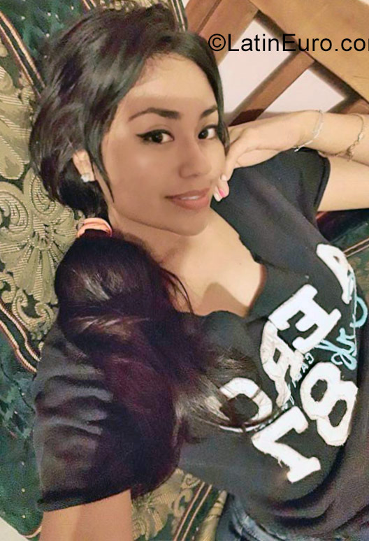 Date this stunning Colombia girl Jenny from Villavicencio CO23197